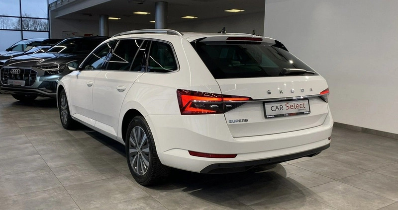 Skoda Superb cena 104900 przebieg: 107000, rok produkcji 2020 z Piastów małe 529